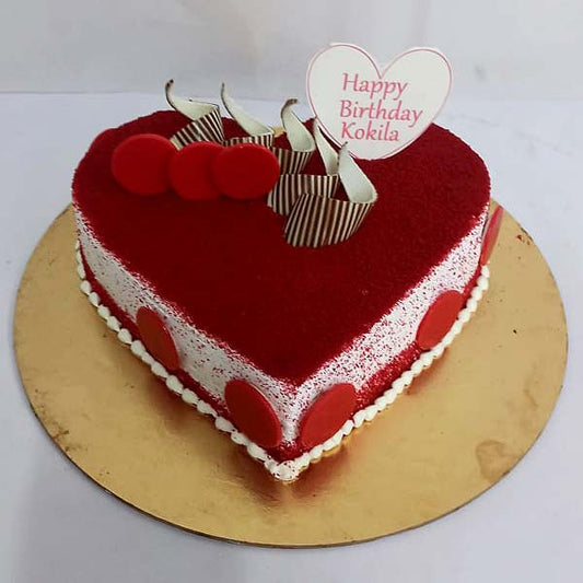 Red velvet heart cake