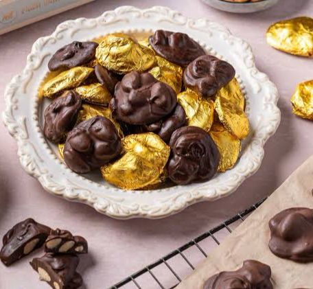 Natural Chocolate Almond Rocks