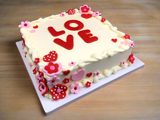 Love Square cake