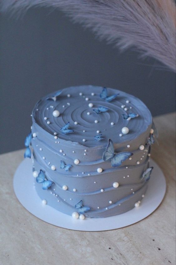 decorative butterfly cake